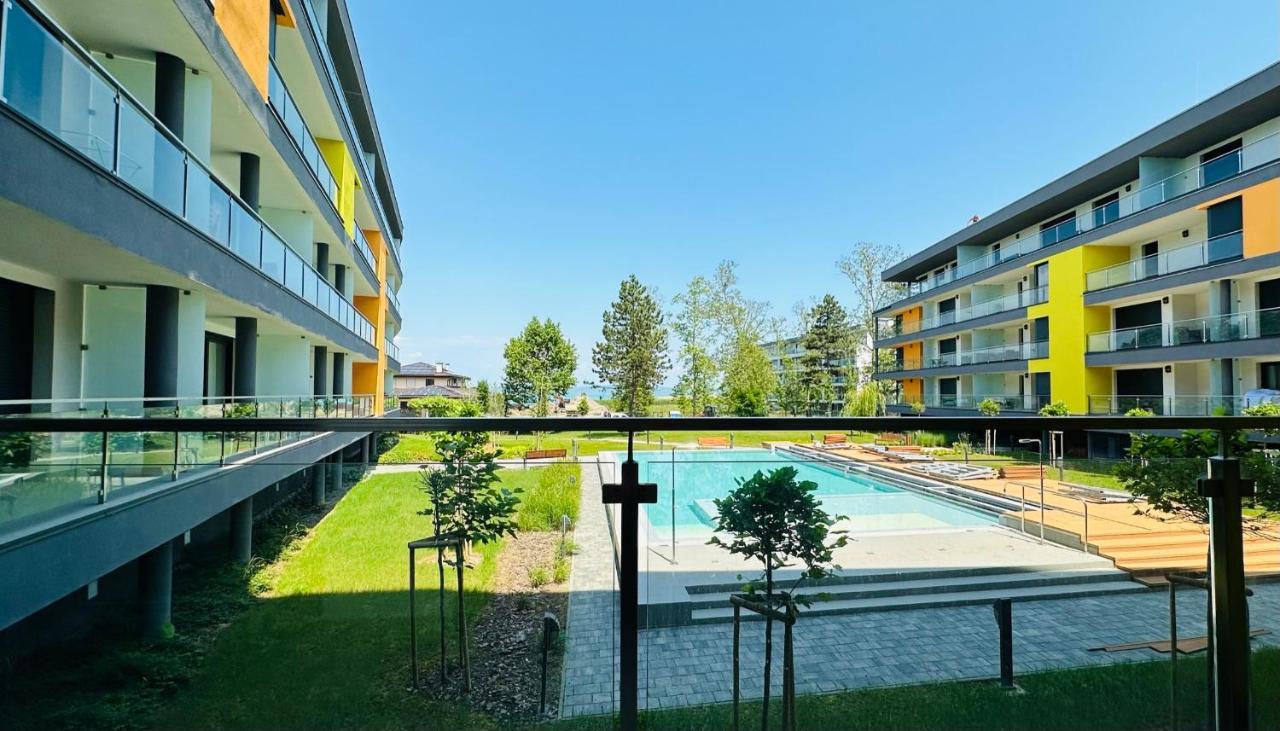 Medences Panoramas Balatom Apartman Siofok Luaran gambar